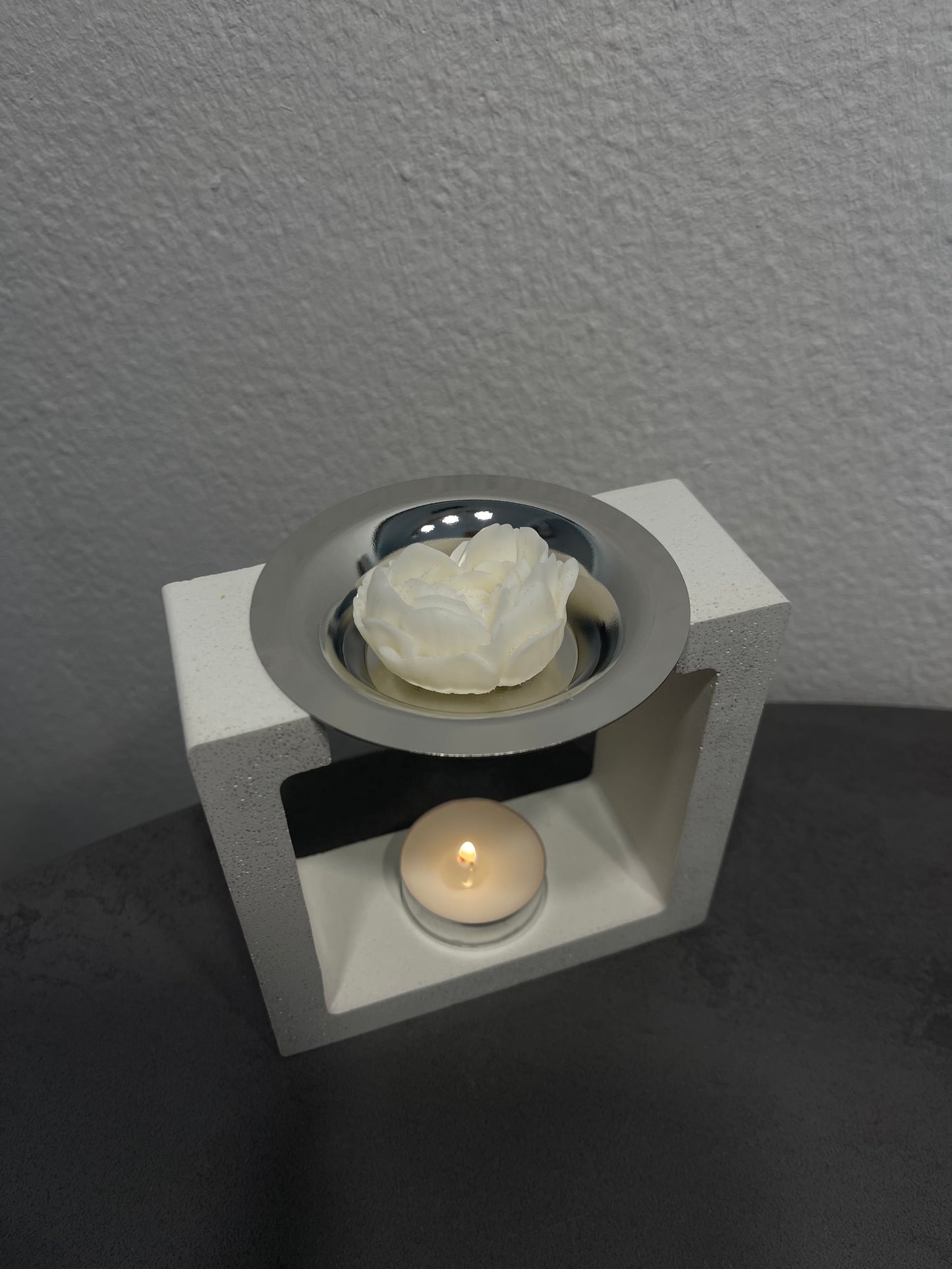 Duftlampe (eckig) aus Beton - für Duftmelts oder ätherische Öle