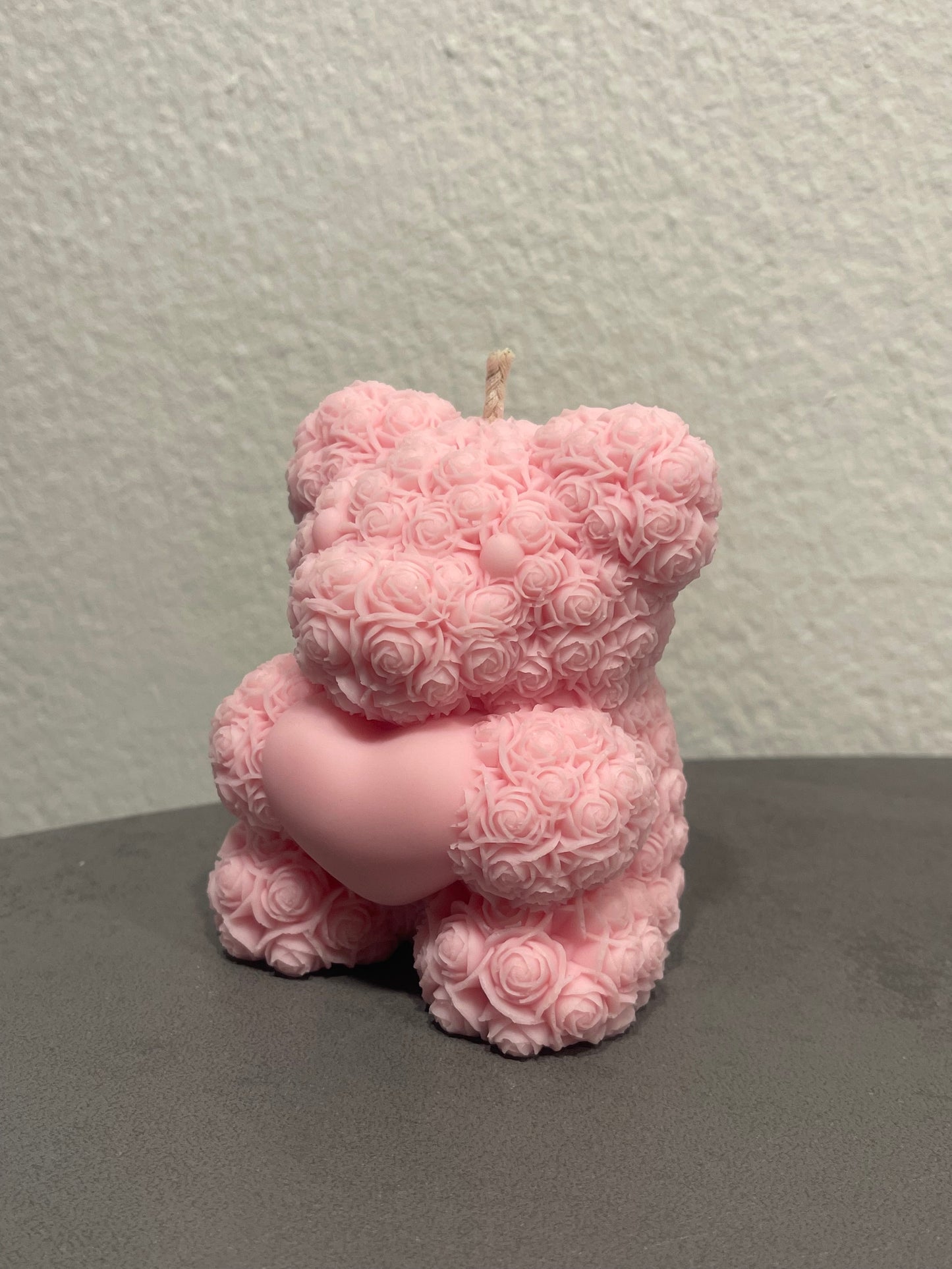 Teddybär XL Kerze aus Rosen, handgegossen | Zart & Liebevoll