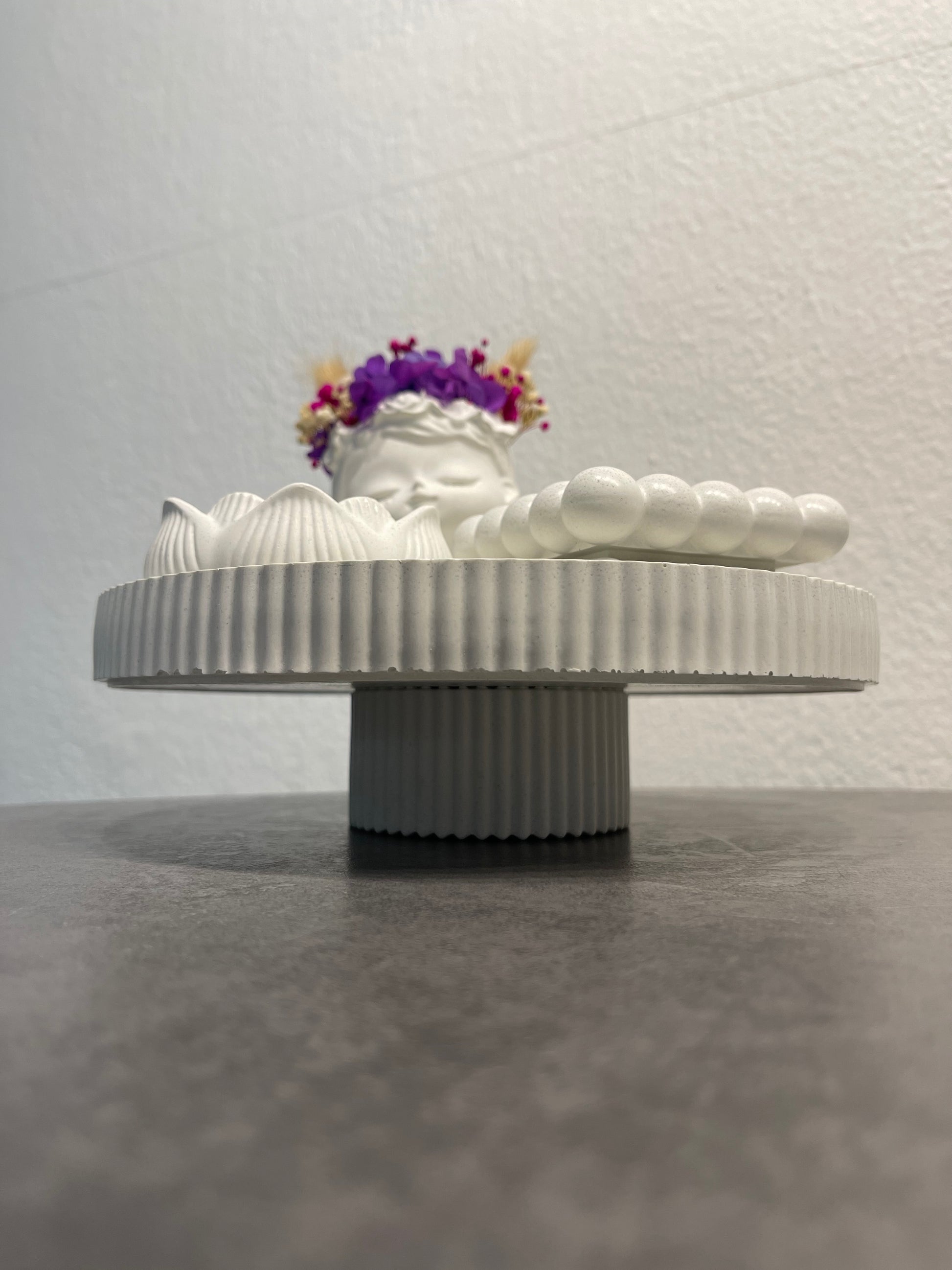 Beton Schale mit Fuß „Katja“ - Set | Handgemacht | Modern & minimalistisch | Rillenoptik