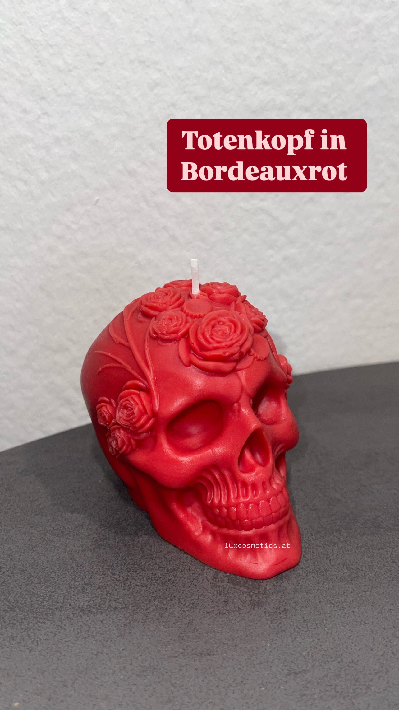 Totenkopf Kerze, handgegossen