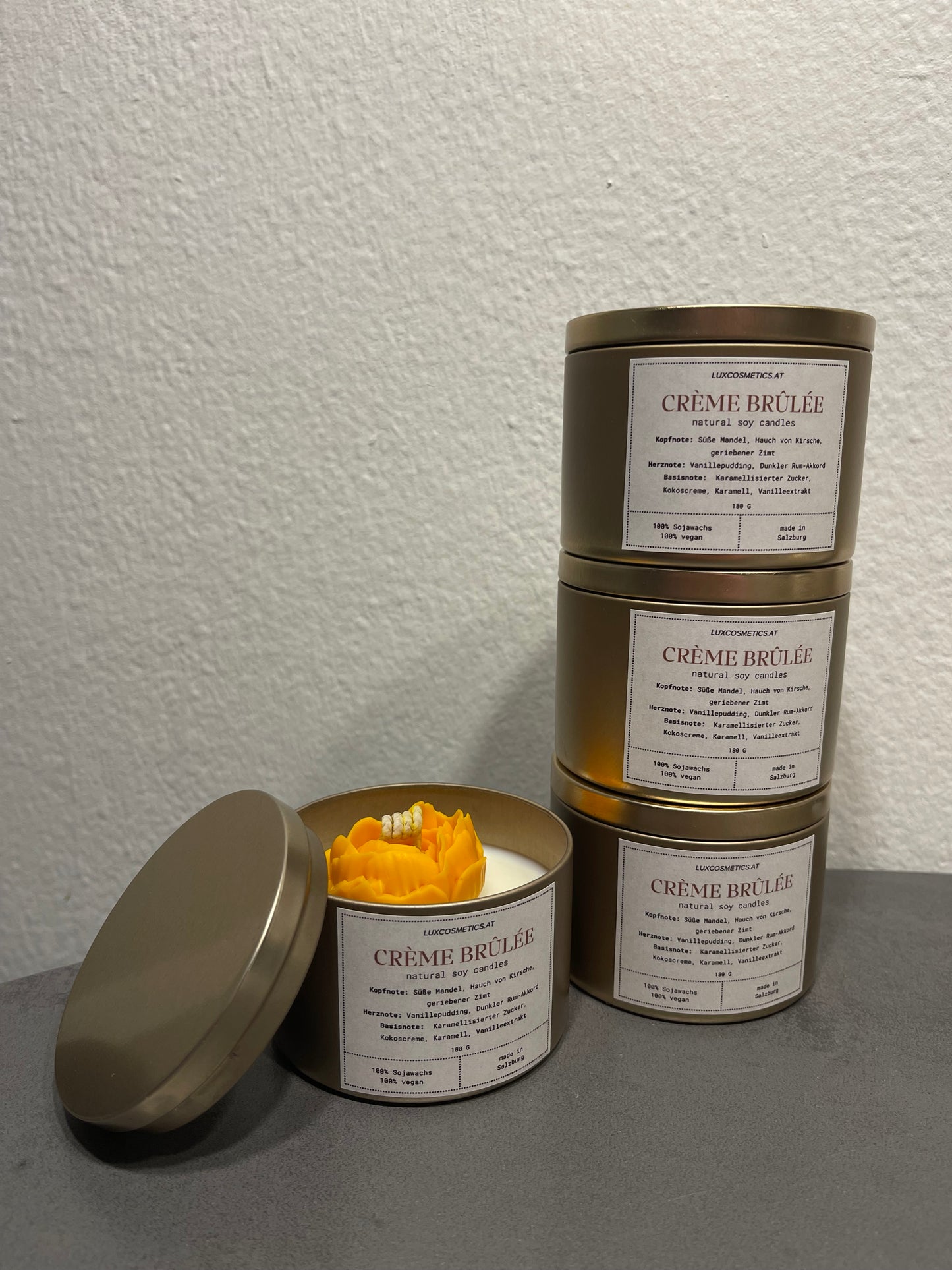 Vanilla Crème Brûlée Duftkerze handgegossen, Winter Edition, Rosenkerze, Geschenkidee