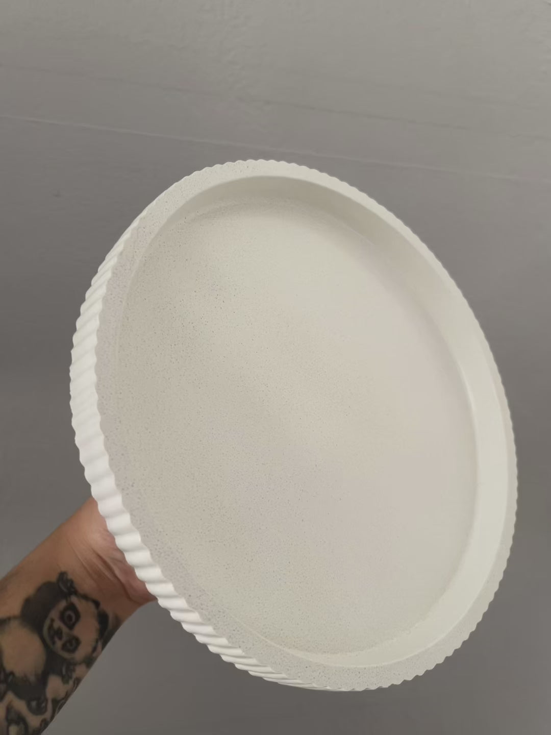 Beton Schale mit Fuß „Katja“ - Einzeln oder als Set | Handgemacht | Modern & minimalistisch | Rillenoptik Video