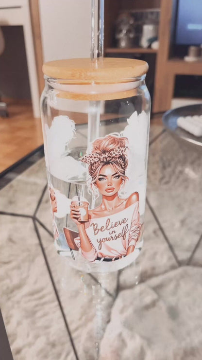 „Lady Cup“ Trinkbecher mit Deckel & Strohhalm aus Glas